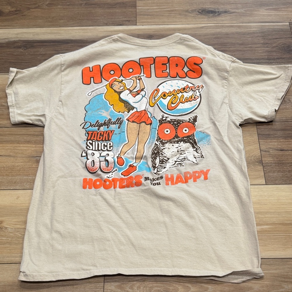 Hooters Cream golf tee